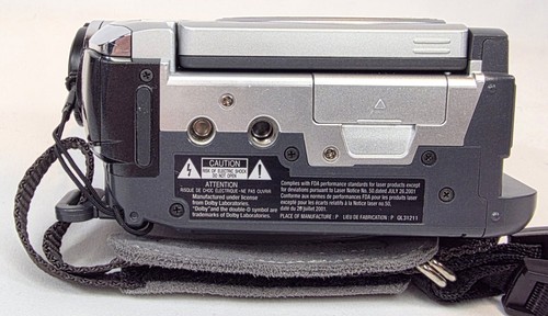 Hitachi DZ-MV780A Mini DVD & SD Video Camcorder w/ Cables & Accessories - Picture 9 of 19