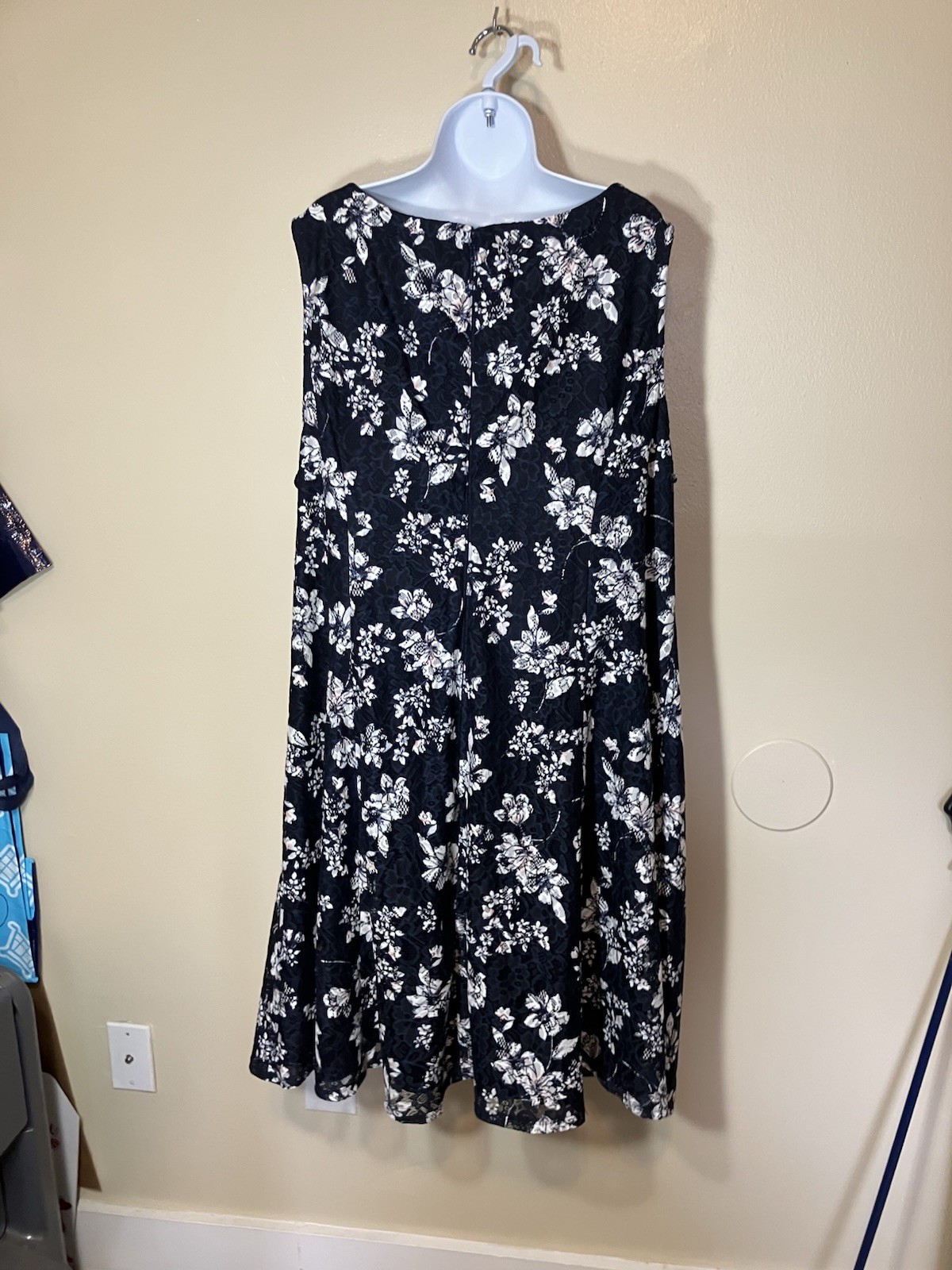 Picture 4 of 10
