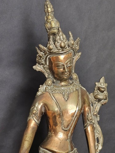 Huge antique Tibetan Guan Yin Or Bodhisattva Bronze Statue. 46cm High. - Picture 9 of 22