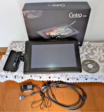 Wacom Cintiq 13HD Creative Pen Display DTK-1300/K LCD Pen Tablet Box Tested