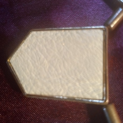 Collana bavaglino Casa di Harlow similpelle bianca tono oro 20" - Foto 6 di 17