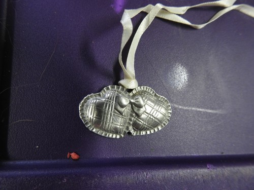 Neu im Karton Longberger Herzausschnitt zum Binden. - Bild 2 von 2