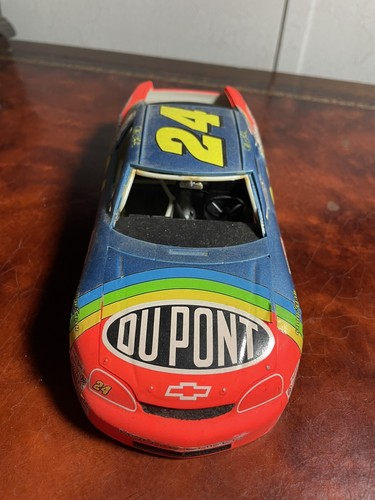 JEFF GORDON AMT Ertl Dupont 1/25 Scale Car Plastic Model-Built & Needs Repaired - Picture 4 of 10