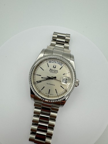 Bulova Super Seville Day-Date President Vintage Automatik-Armbanduhr in Silber - Bild 2 von 20