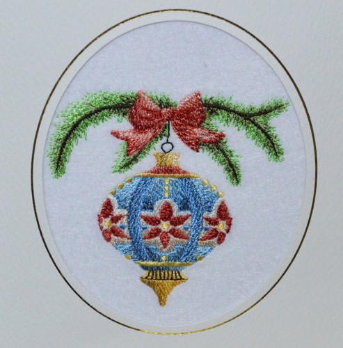 A new machine embroidered hand finished Christmas Card -- Christmas Decoration. - Picture 2 of 2