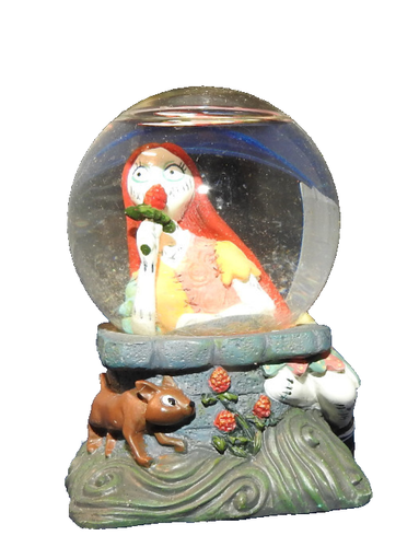 Mini Disney Store Snow Globe with Sally from Nightmare before Christmas - Picture 7 of 9