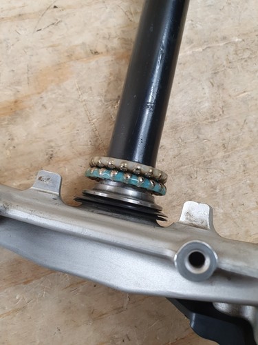 KTM DUKE 390 ABS 2013 2014 2015 2016 BOTTOM YOKE - Picture 4 of 9