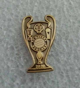 FC Bayern München Pin Henkelpott Titel Erfolge 2020 | eBay