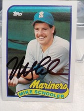 MIKE SCHOOLER 1989 Topps #199 autographed signed card SEATTLE MARINERS 89 auto