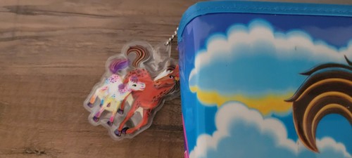 Lisa Frank Rainbow Chaser & Lollipop Horses 3 Ring Zipper Binder with Keychain  - Picture 2 of 4
