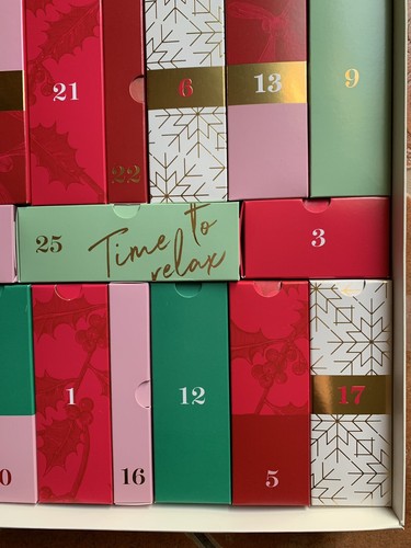 M&S Book of Beauty ADVENTSKALENDER MARKS & SPENCER ~ NUR LEERKARTON - Bild 10 von 12
