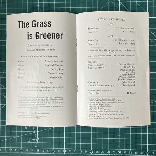 Original Theaterprogramm Silver Wing Club Das Gras ist grüner undatiert - Bild 2 von 2