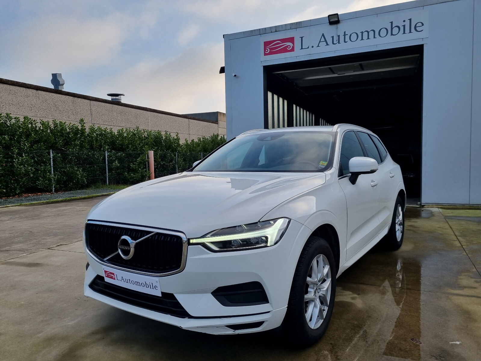 Volvo XC60 2.0 D4 GEARTRONIC 2019 !! (EU6d-TEMP) - Photo 3/21