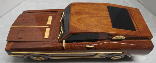 Model Mahogany Wood Vehicle - XE Ford Mustang 1970 NIB - Picture 4 of 14