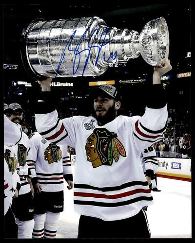 BRANDON SAAD SIGNED 8X10 PHOTO - CHICAGO BLACKHAWKS - Picture 1 of 2