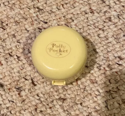 Rare Polly Pocket 50s Diner bluebird 1991 (Compact only)