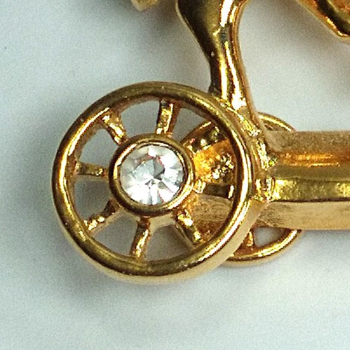 Avon Smithsonian Horse Brooch Gold Tone Childs Pull or Troy Horse Rhinestones - Picture 2 of 8