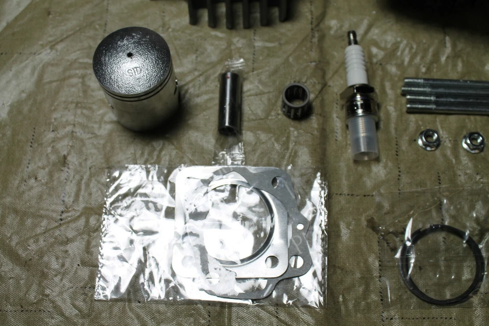 Kit de reconstrucción de extremo superior JR50 JR 50 - Culata, pistón, anillos y juntas - Suzuki Foto 4 de 4