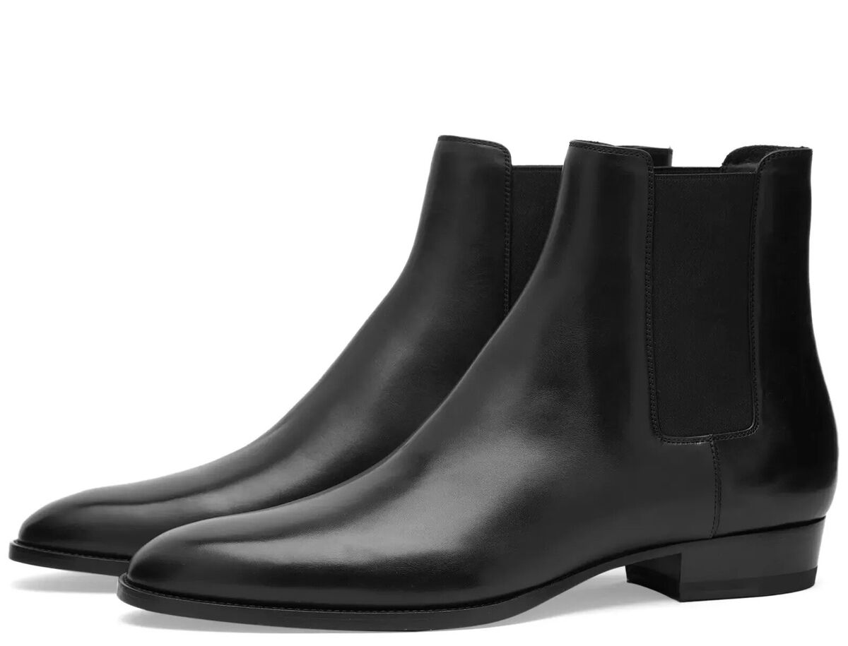 SAINT LAURENT Men's 'Wyatt 30' Leather Chelsea Boots Black SAINT LAURENT Men's 'Wyatt 30' Leather Chelsea Boots Black