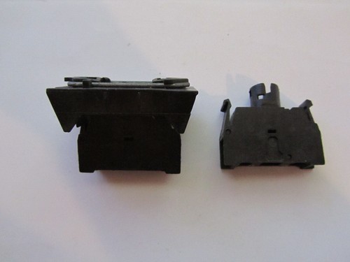 2 X SPRECHER + SCHUH D5-3D0 CONTANCT BLOCKS + MOUNT USED - Picture 2 of 5