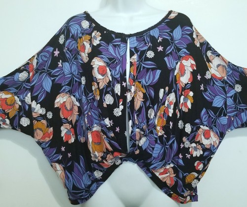 Free People Sexy Spacco Frontale Cropped Blu Nero Floreale Rayon Dolman Manica Morbida - Foto 2 di 9