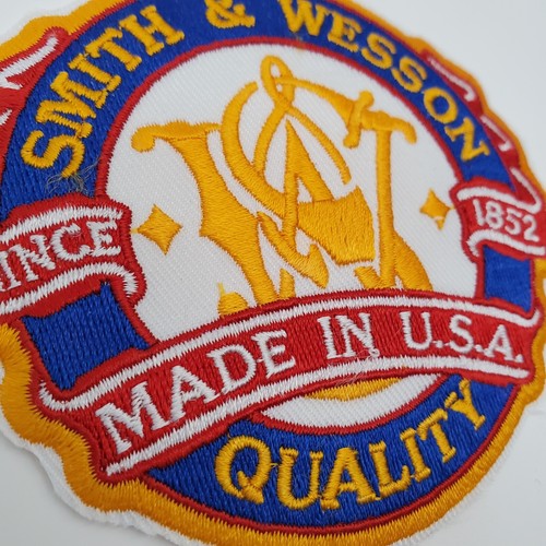 Lot: Vintage Smith & Wesson S&W 2-Patches and 1-Window Sticker Badge/Circle Logo - Picture 3 of 14