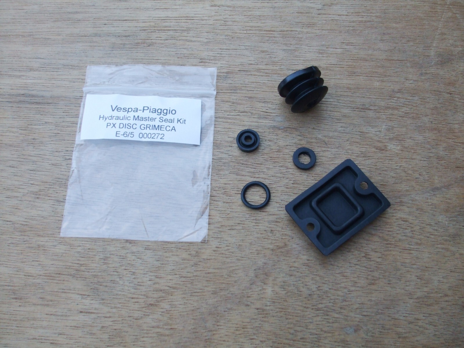 VESPA PX DISC FRONT BRAKE HYDRAULIC MASTER CYLINDER SEAL REPAIR KIT