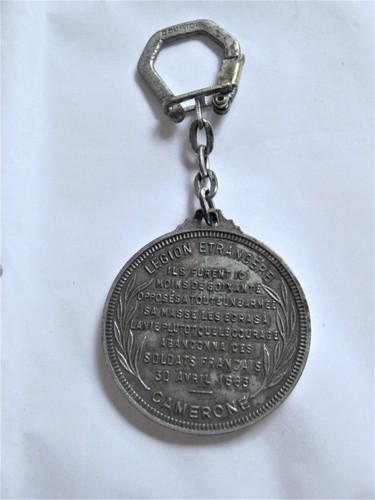 ANCIEN PORTE CLES LEGION ETRANGERE COMBAT DE CAMERONE RECIT AU DOS (COURTOIS) - Picture 3 of 4