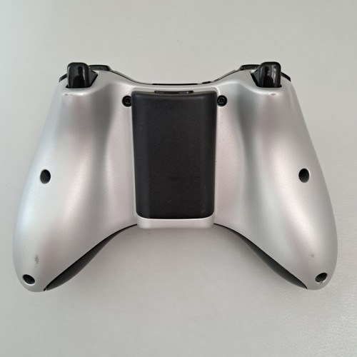 Microsoft Xbox 360 Official Silver Special Edition Controller Control Pad 5 - Picture 7 of 8