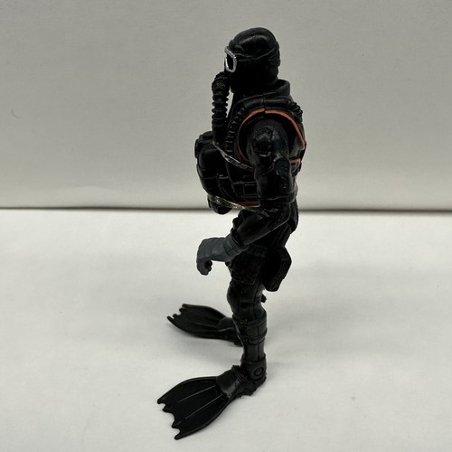 True Heroes Sentinel 1 Mako 4" Actionfigur mit Messer TOYS R US EXKLUSIV - Bild 5 von 6