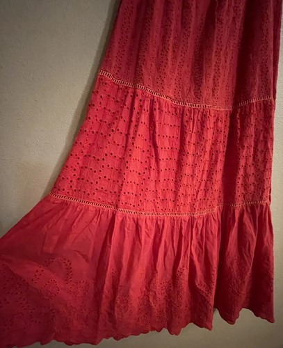 Maxi Halter Vestido FLYING TOMATO S rojo con ojales en niveles espalda ahumada - Imagen 11 de 15