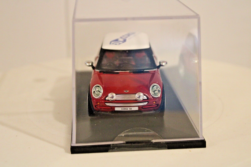 Corgi Previews 2005 - 2001 BMW Mini Cooper - Exclusive 150 Model Made - Picture 3 of 7