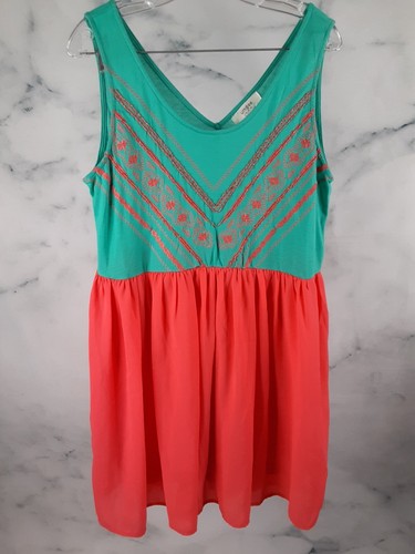 Umgee Women's Top L Green/coral beaded Sleveless Pullover Boho Chic - Picture 1 of 7