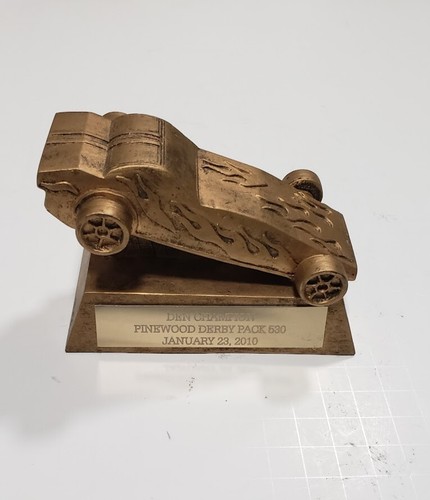 Pinewood Derby Gold Color Den Campeón Marshall Norton Wolverine Patrol 2010. - Imagen 3 de 7