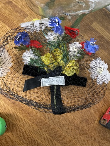 Vintage Marshall Field Womens Flower Netting Hat Velvet Bow Whimsical 1950s - Picture 6 of 7