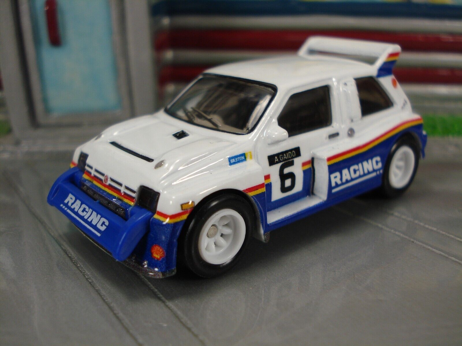 Picture 5 of 9