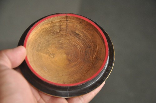 Vintage Wooden Handcrafted Taj Mahal Picture Lacquer Powder/Pill Box - Picture 9 of 9