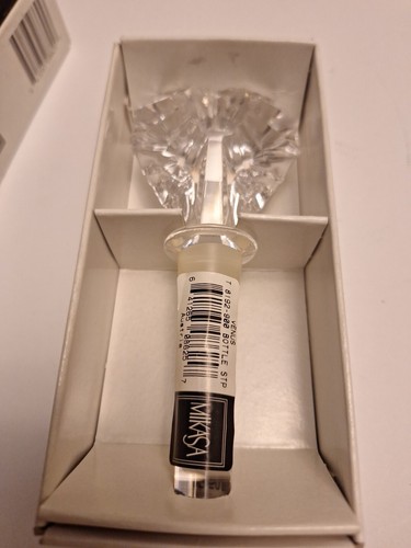 Mikasa"VENUS"Heart-Shaped Glass Bottle Stopper Crystal/Austria brand NIB - Picture 2 of 2