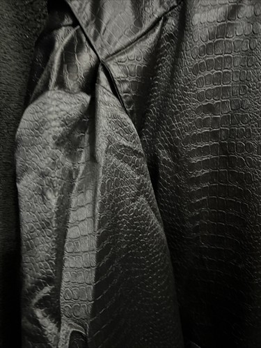 Bally’s Las Vegas Vintage Satin Black Like Snake Skin Large Jacket 1980’s (JK3) - Picture 5 of 9