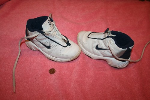 Nike 10.5 C Child White & Blue Basketball Shoes  - Picture 1 of 6