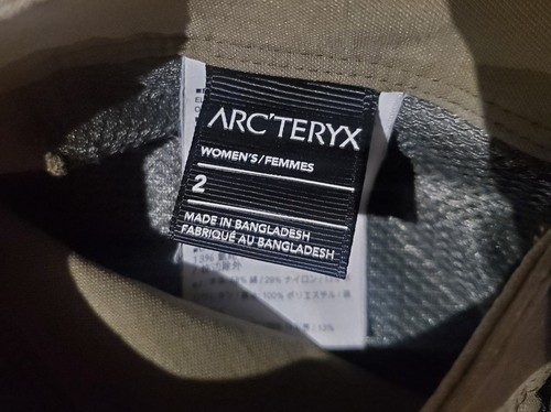 Arc'teryx Women's Levon Hiking/Casual Pants (x-small) - Picture 3 of 8