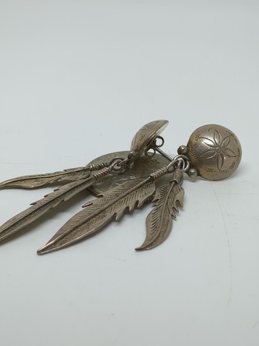 Vintage Sterling Silver 925 Southwestern Feather Dome Earrings - Picture 4 of 5