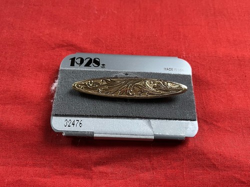 Vintage Gold Tone Bar Pin brooch By 1928 - Picture 2 of 3