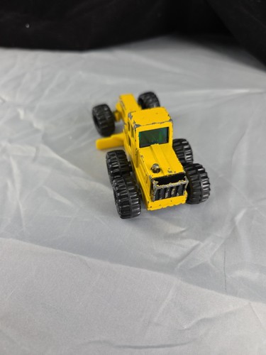 Tonka 1994 Yellow Tonka Corp Vintage Road Grader Mini Diecast Construction Toy - Picture 5 of 11