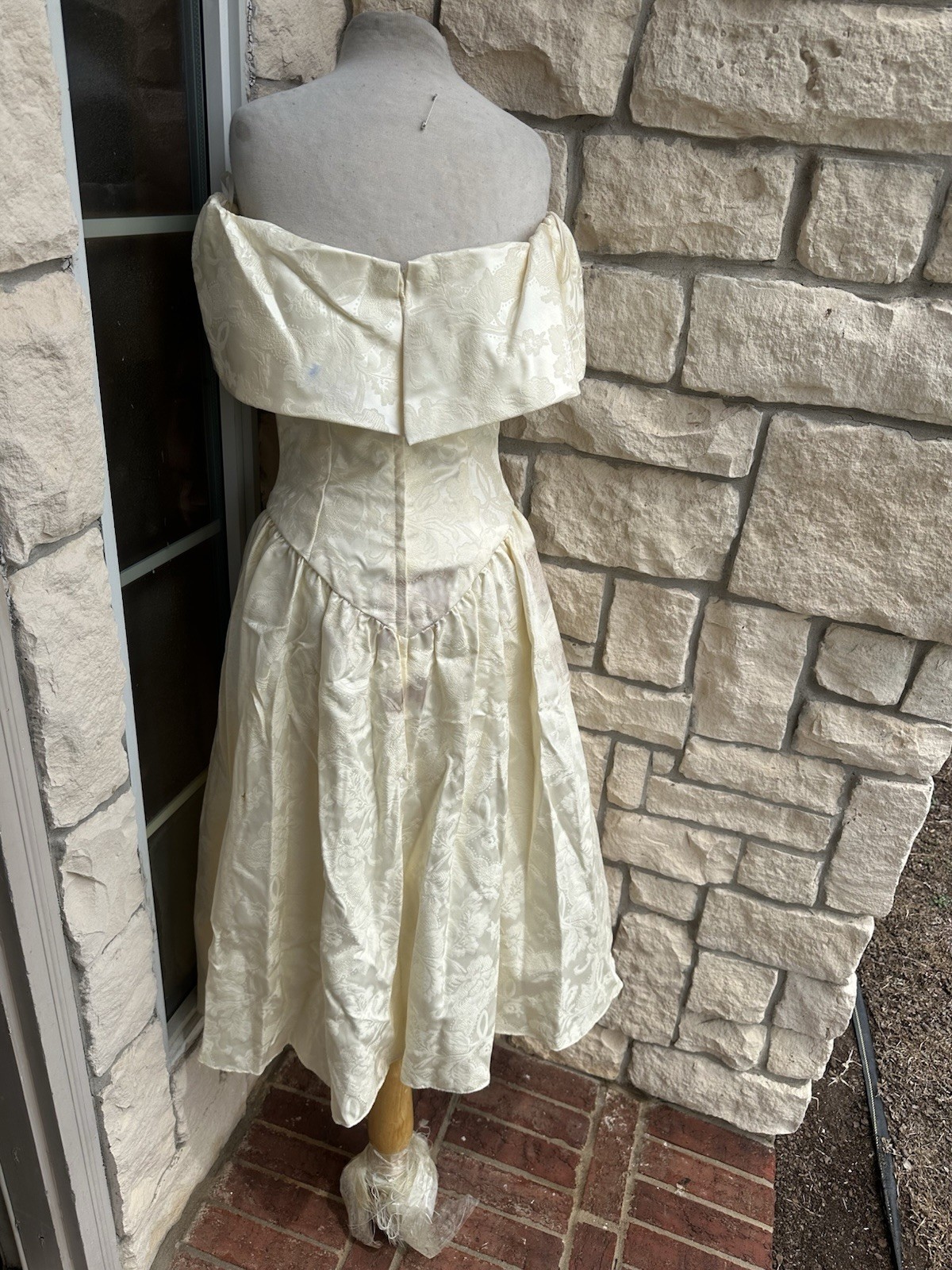 Picture 3 of 6