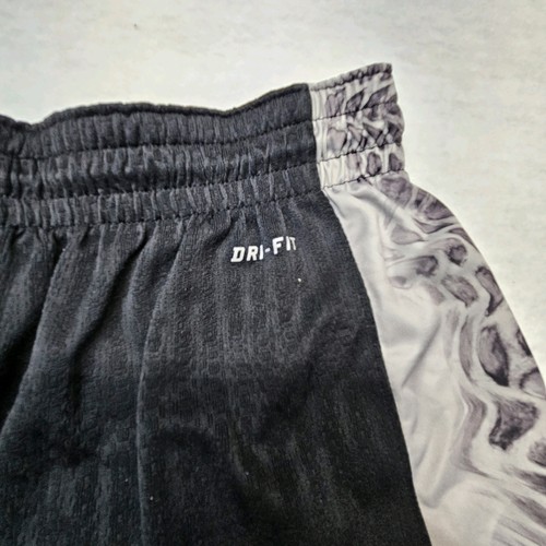 Nike Dri Fit Herren Basketball Shorts XL Kordelzug - Bild 10 von 10