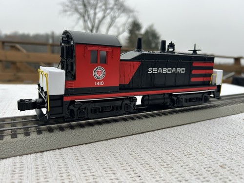 O Lionel 2334040 Seaboard LionChief Plus 2.0 NW2 #1410 - (BRAND NEW) - Picture 14 of 16