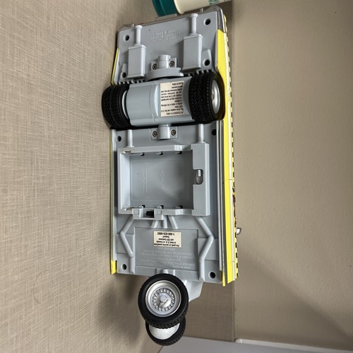 Sega Crazy Taxi 27170 R/C car 2003 DSI Toys Radio Control Car For Parts Repair - Picture 5 of 7