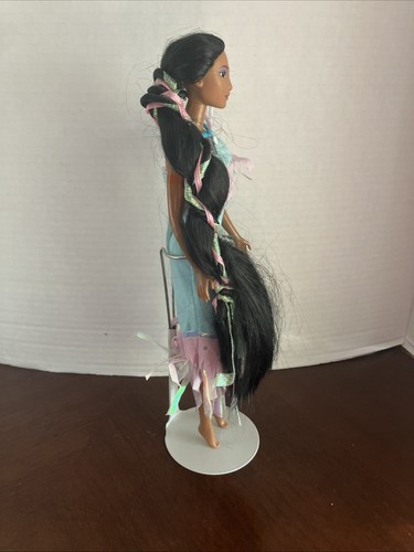 Muñeca Trenzas Brillantes Disney Pocahontas 1995 De Colección #15416 ¡TRAJE ORIGINAL CON COLLAR! - Imagen 11 de 13