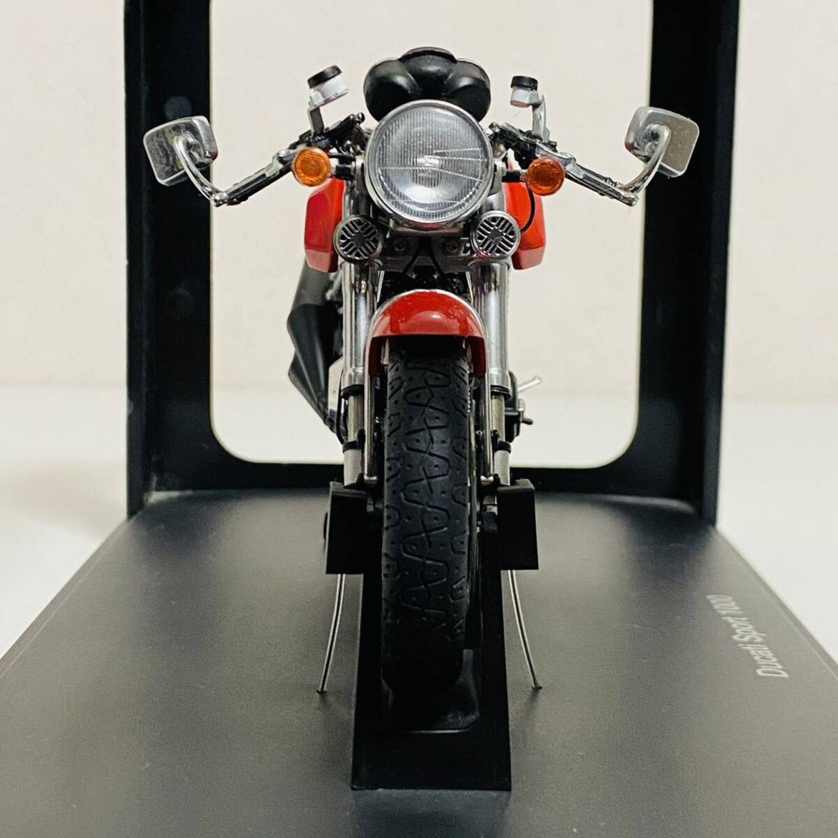 AUTOart 1/12 Ducati Sport 1000 RED Miniature Motorcycle